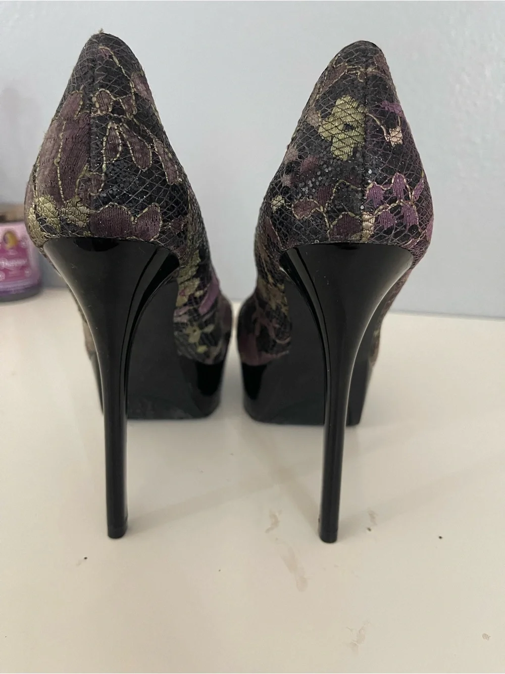 Women's Purple Floral Lace Peep-Toe Platform Pumps